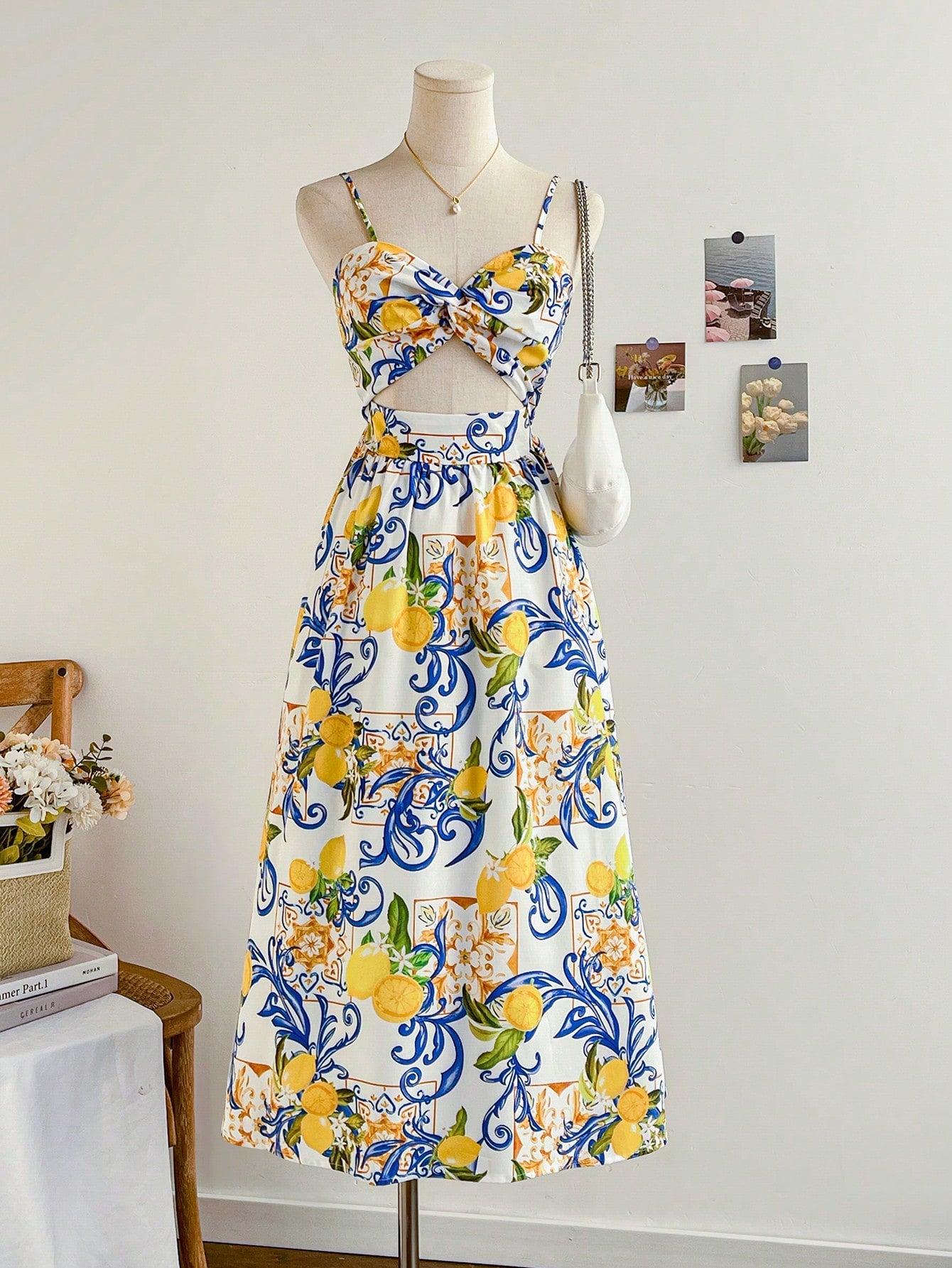 Get ready to turn heads this summer in our chic tropical V-neck midi dress! With a knotted waist, this dress is perfect for your next beach getaway. Stay stylish and comfortable all day long.