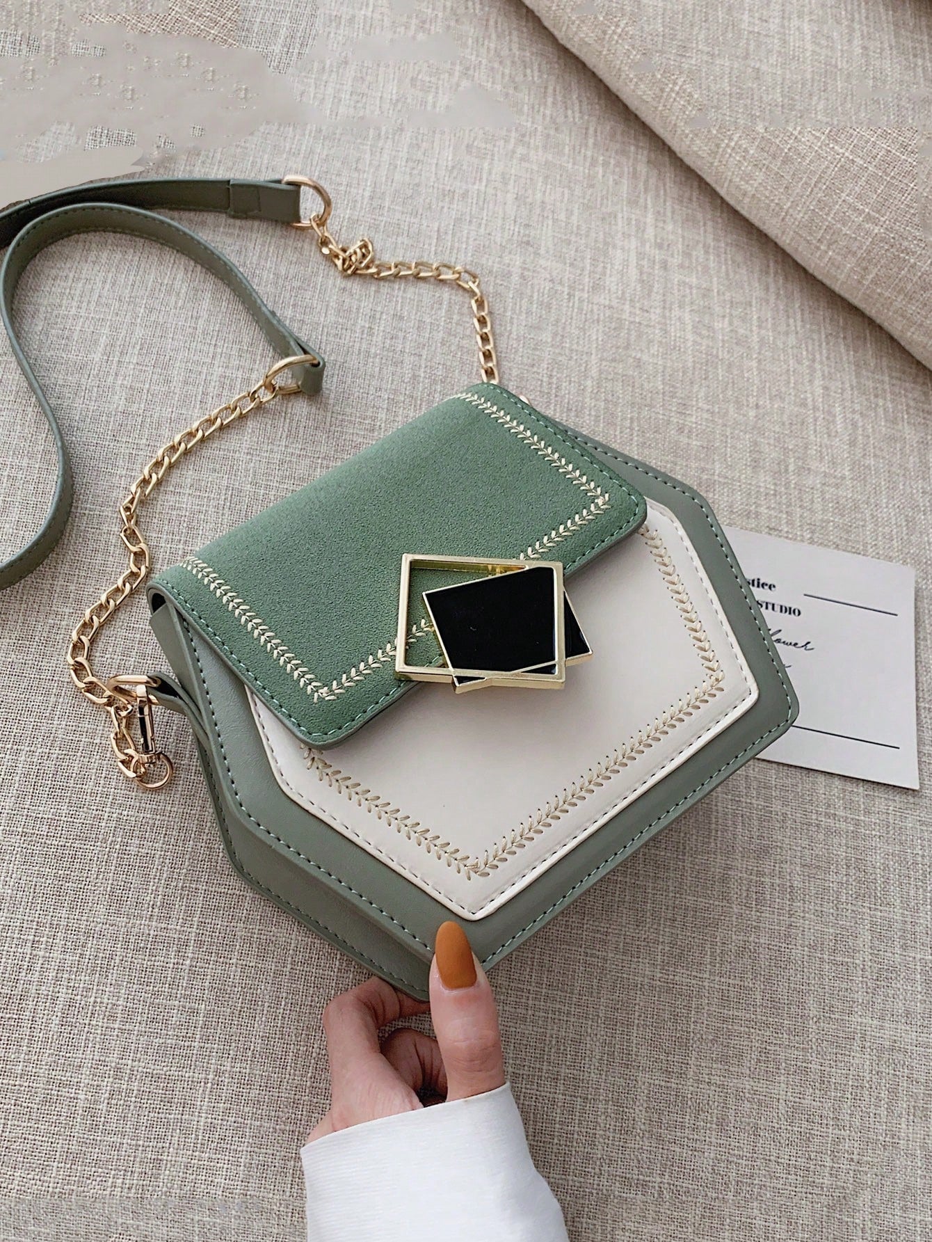 Elevate your fashion game with our Chic & Versatile Square Crossbody Bag. Its sleek design and versatility make it the perfect accessory for any occasion. Expertly crafted, this bag is not only stylish but functional, providing ample space for all your essentials. Make a statement with the perfect fashion companion.