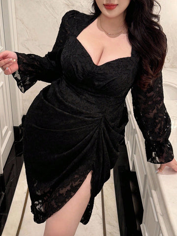 Embrace your inner vintage goddess with this stunning black floral maxi dress. The elegant square neckline frames your shoulders beautifully, while the asymmetric ruched waist creates a flattering silhouette that moves with you. Perfect for fall gatherings, date nights, or whenever you want to turn heads. This timeless piece effortlessly transitions from day to evening, proving that classic style never goes out of fashion. Slip it on and let the drama unfold.