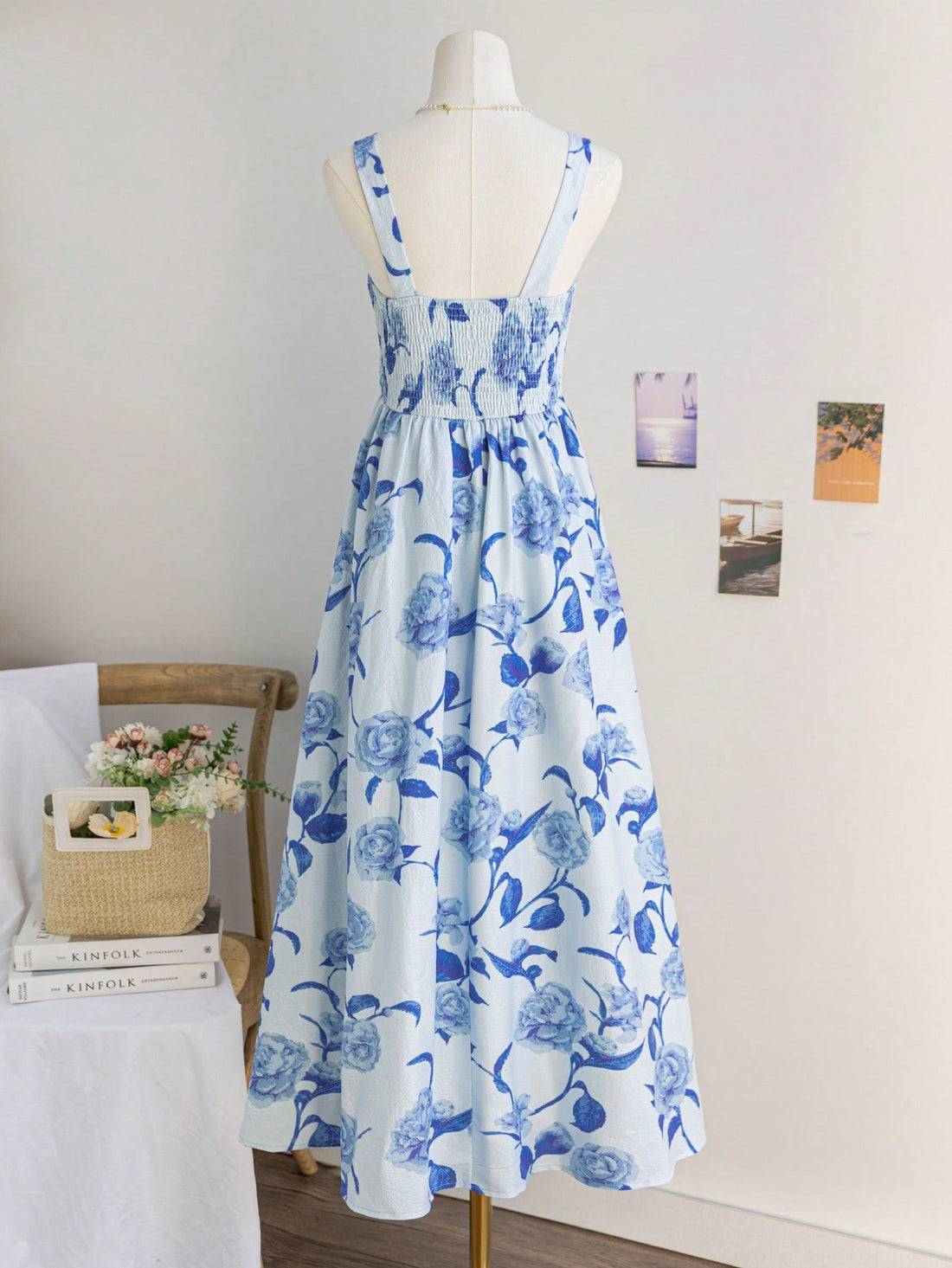 Effortlessly slay the fashion game with this chic vintage casual dress. Perfect for daily wear, this stylish dress exudes a timeless and effortless appeal. Upgrade your wardrobe with this versatile ensemble and enjoy easy, breezy style every day!