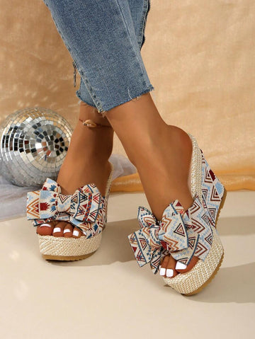 Step out in style with these Chic Women's Bowknot Wedge Heel Slide Sandals! Featuring a playful bowknot design and a comfortable wedge heel, they effortlessly elevate any outfit while keeping your feet happy all day long. Perfect for adding a fun, flirty touch to your look with ease.