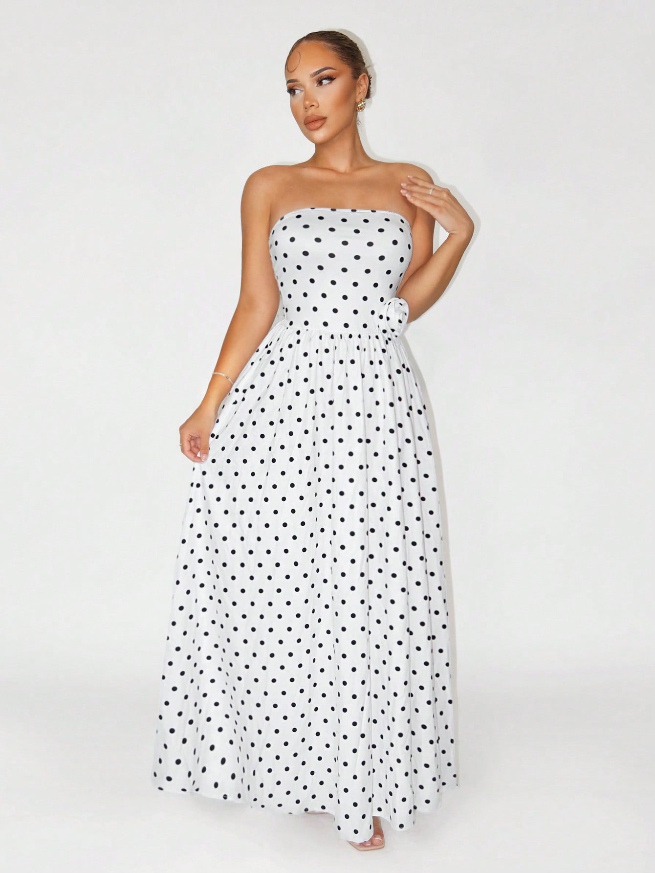 Mix and match style with this charming polka dot patchwork dress—your new vacation essential. Featuring playful mixed prints and a relaxed silhouette, it effortlessly transitions from beachside brunch to sunset strolls. The lightweight fabric keeps you cool and comfortable, while the patchwork design adds personality to every outfit. Perfect for travelers who refuse to compromise on style or comfort.