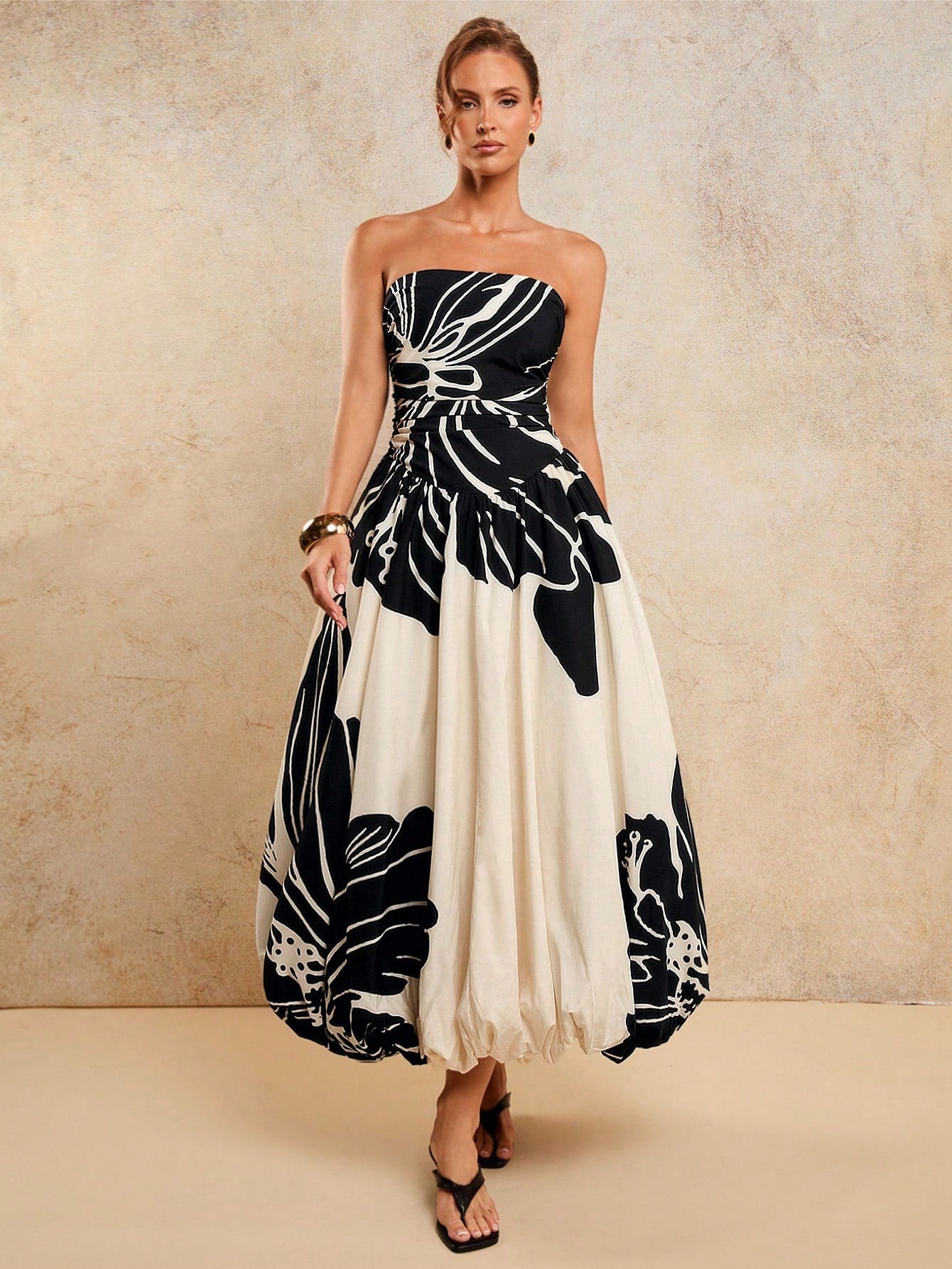 Step into the spotlight with this chic ruched printed dress designed to turn heads at any banquet, no matter the season. Its flattering ruching adds a playful twist, while the vibrant print keeps your look fresh and fun. Lightweight yet stylish, it’s your go-to dress for effortless elegance all year round.
