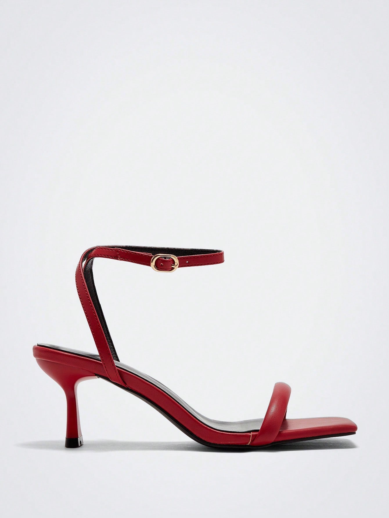 Step into the season with these charming strap kitten heel sandals—the perfect blend of elegance and comfort for holiday gatherings. Featuring delicate straps and a modest heel, they're designed to keep you dancing through Christmas celebrations without sacrificing style. Whether you're heading to a festive dinner or a cozy family brunch, these versatile sandals elevate any outfit with a touch of sophistication. Slip them on and let your feet do the celebrating!