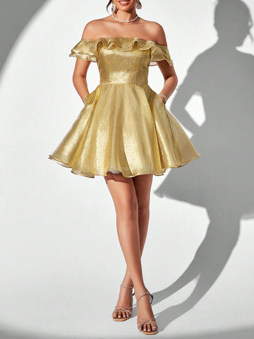 Elevate your style with our Chic and Charming One-Shoulder Ruffle Dress! Perfect for weddings, parties, and special occasions, this dress exudes elegance and grace. The one-shoulder design and ruffle details add a touch of glamour, making you stand out from the crowd. Turn heads and feel confident in this stunning dress.