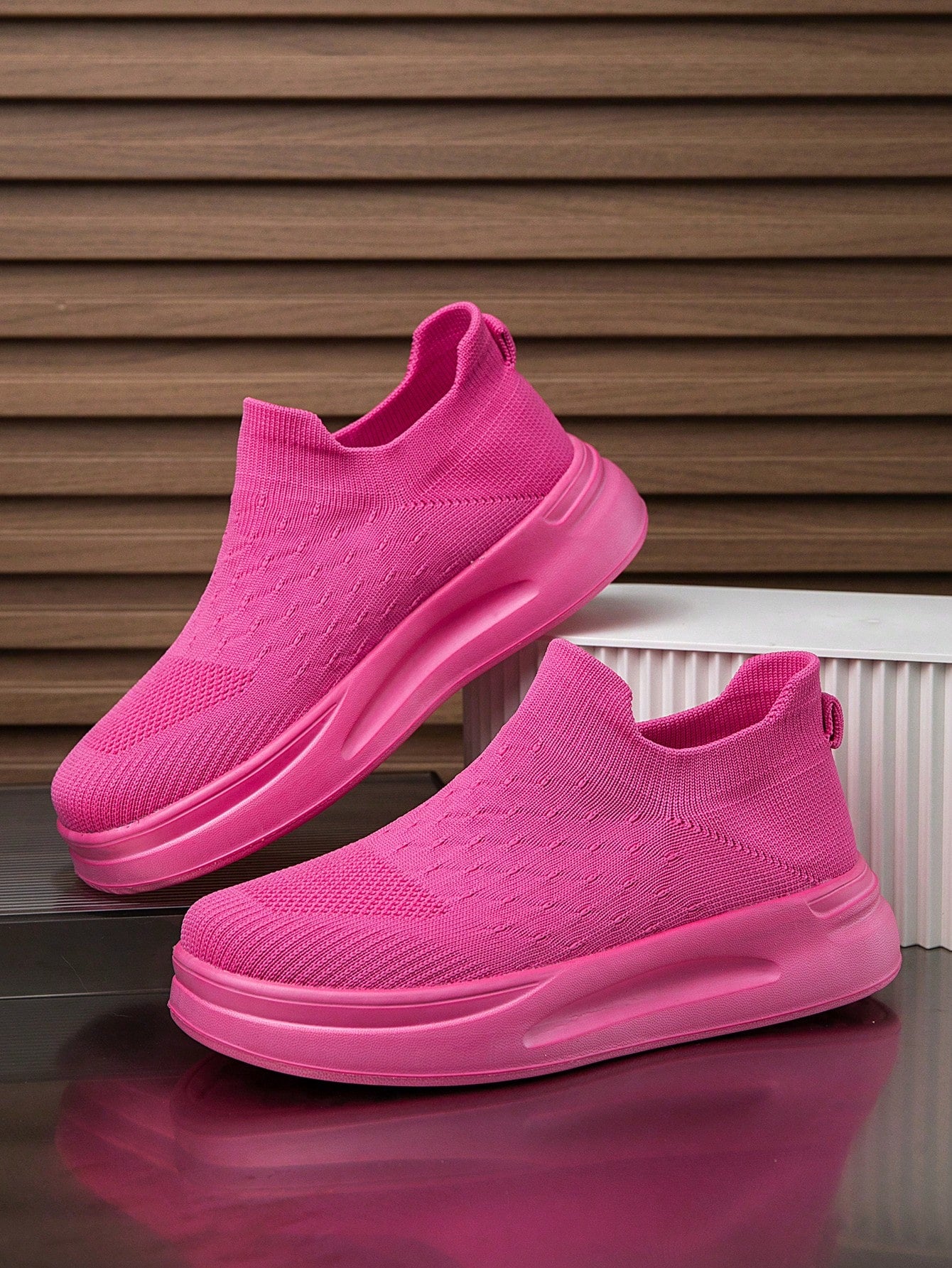 Trendy meets cozy with these knit slip-on casual shoes for women. The solid color design adds a touch of chicness while the thick sole provides unbeatable comfort. Perfect for everyday wear, these shoes will keep you looking stylish and feeling comfy (without breaking the bank)!