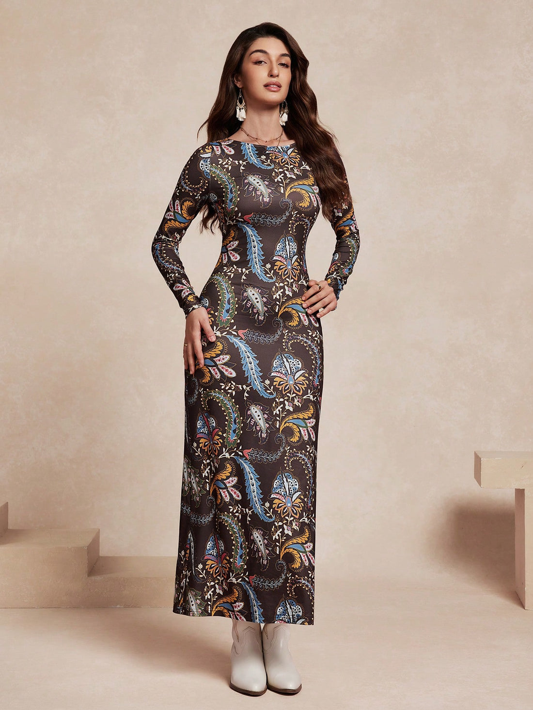 Add some flair to your wardrobe with our Chic and Stylish Women's Slimming Printed Long Dress. Perfect for any occasion, this dress not only looks great but also offers a slimming effect. Who says you can't be stylish and comfortable at the same time?