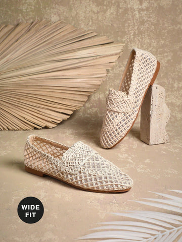 Step into fun and flair with these Comfortable Crochet Raffia Loafers, designed especially for stylish women with wide feet. Their breathable crochet texture keeps your feet cool, while the raffia material adds a natural, earthy vibe to your look. Perfect for sunny days or casual outings, these loafers combine comfort and charm effortlessly. Embrace your wide fit with confidence and a playful twist!