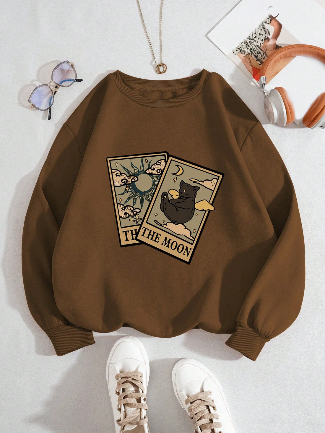 Stay warm and stylish with this Cozy Cat & Letter Graphic Thermal Sweatshirt. Featuring a playful cat design and comfy thermal fabric, it’s perfect for chilly days when you want to feel snug without sacrificing flair. The trendy long sleeves add extra coziness, making it your go-to top for casual outings or relaxing at home. Embrace comfort with a touch of fun!
