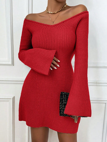 Introducing Cozy Chic: the V-Neck Bell Sleeve Sweater Dress for Effortless Autumn Style. This dress combines cozy comfort with chic style, featuring a flattering V-neckline and elegant bell sleeves. Stay stylish and comfortable all season long.