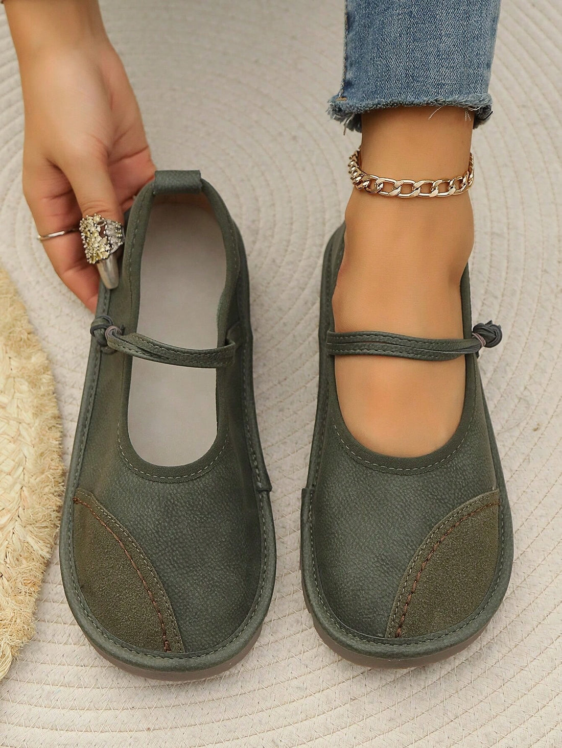 Experience ultimate comfort and style with Cozy Comfort Lace-Up Flats. These flats are designed with non-slip suede material to provide a secure grip while walking. Perfect for everyday use, these flats offer both functionality and fashion. Upgrade your daily walks with Cozy Comfort.