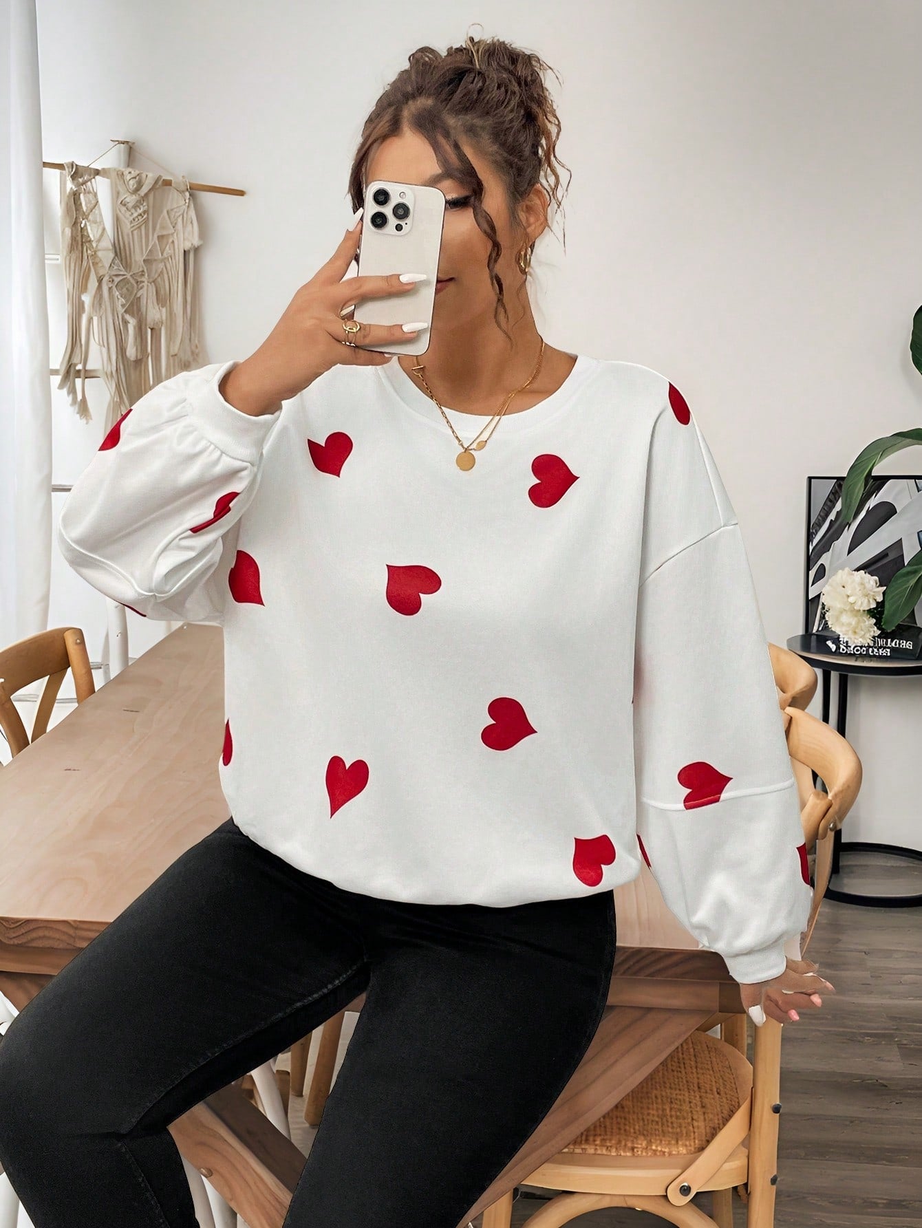 Get cozy with this playful Heart Print Plus Size Sweatshirt for Women. Perfect for casual autumn days, this sweatshirt combines comfort with style. Stay warm and trendy with the quirky heart print design. Available in plus sizes, this sweatshirt is a must-have for any fashion-forward woman.