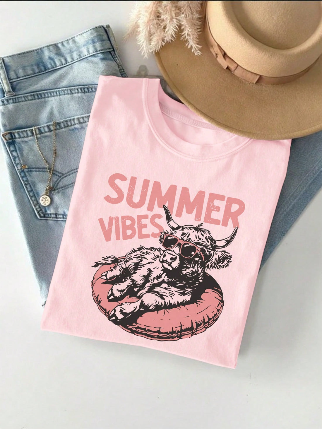 Get ready to moooooove in style with our Cute Cowgirl Sheep Letter Print Fitted T-Shirt for Women! This playful and quirky top features a unique cowgirl sheep design that will have you standing out and feeling confident. Made for the summer, it's perfect for a day of fun in the sun with a touch of western fashion. Yee-haw!