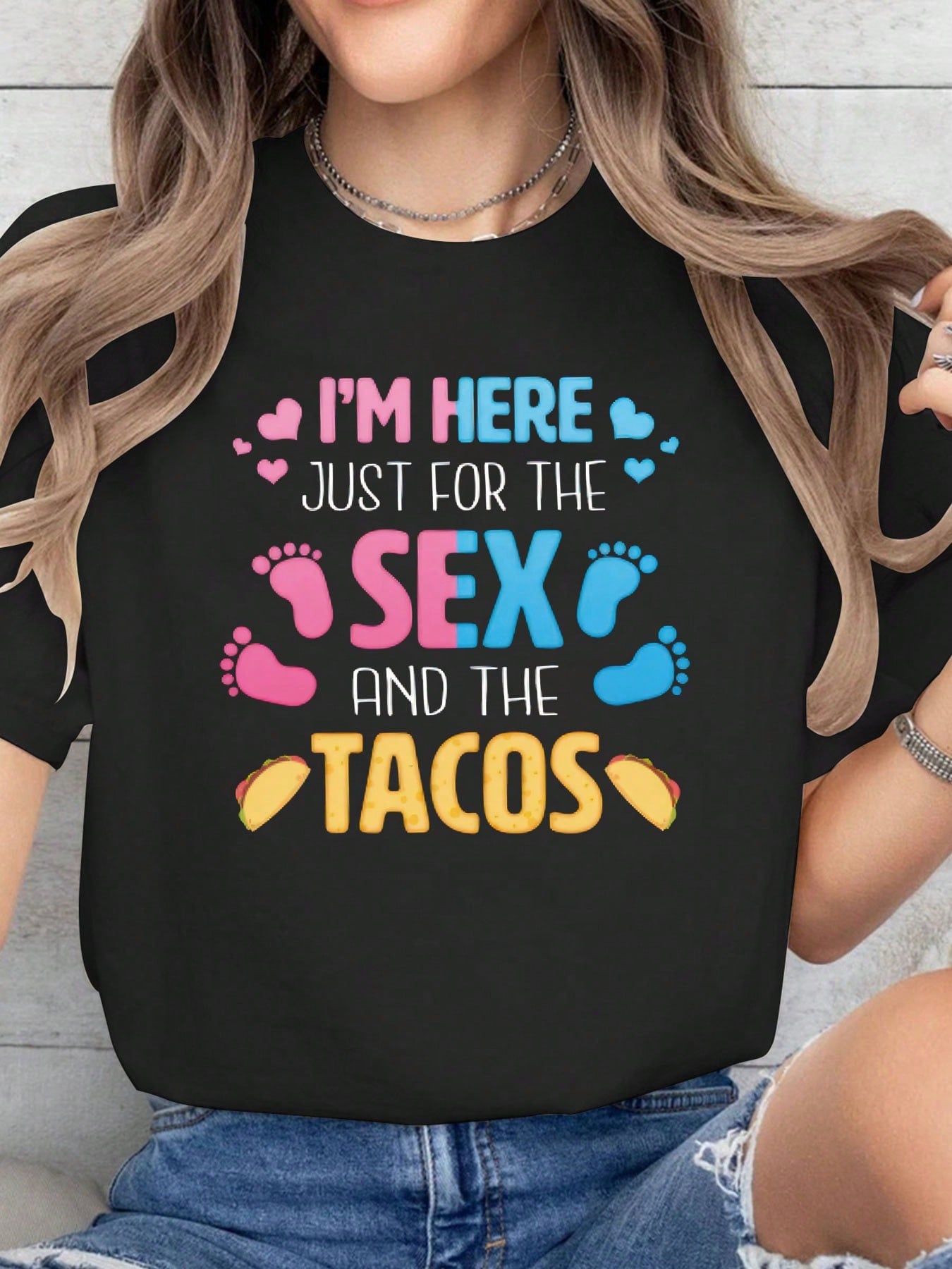 This taco print t-shirt is the perfect blend of delicious and casual. With its crew neck design, it offers both comfort and style. A must-have for any taco aficionado, this tee is sure to be a hit in any casual setting. So go ahead and spice up your wardrobe with this deliciously quirky t-shirt!