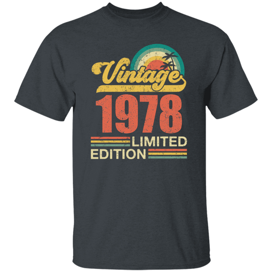 Hawaii 1978 Gift, Vintage 1978 Limited Gift, Retro 1978, Tropical Style Unisex T-Shirt