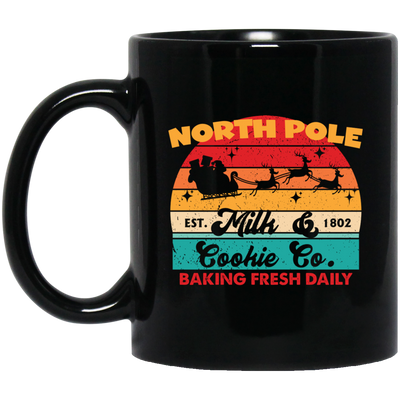 North Pole, Milk And Cookie, Baking Fresh Daily, Retro Christmas, Merry Christmas, Trendy Christmas Black Mug