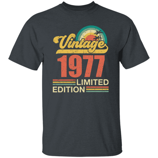 Hawaii 1977 Gift, Vintage 1977 Limited Gift, Retro 1977, Tropical Style Unisex T-Shirt