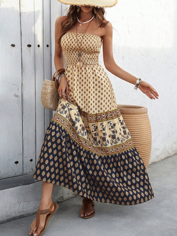 Be effortlessly elegant this holiday season with our women's casual maxi tube dress. The perfect combination of style and comfort, this dress is perfect for any occasion. Made for the woman who wants to look stylish without sacrificing comfort, our dress is sure to turn heads with its holiday-inspired style.