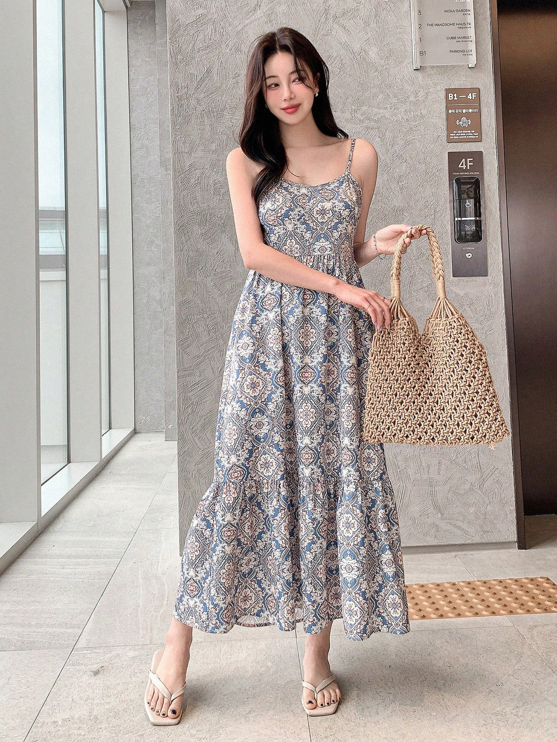 Make a statement with our Effortlessly Chic dress! This full-length, sleeveless cami dress will make you stand out in any crowd. Lightweight and comfortable, it's perfect for any occasion. Embrace your inner fashionista and effortlessly turn heads.