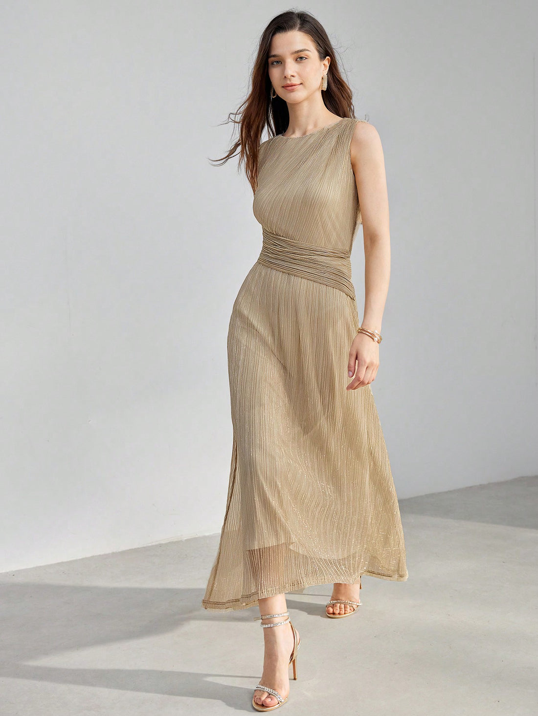 Discover the epitome of elegance with our Premium Solid Ruched Waist Plisse Dress. Made with high-quality materials and expert craftsmanship, this dress exudes sophistication and style. The ruched waist adds a flattering touch, making you feel confident and beautiful. Elevate your wardrobe with this timeless piece.