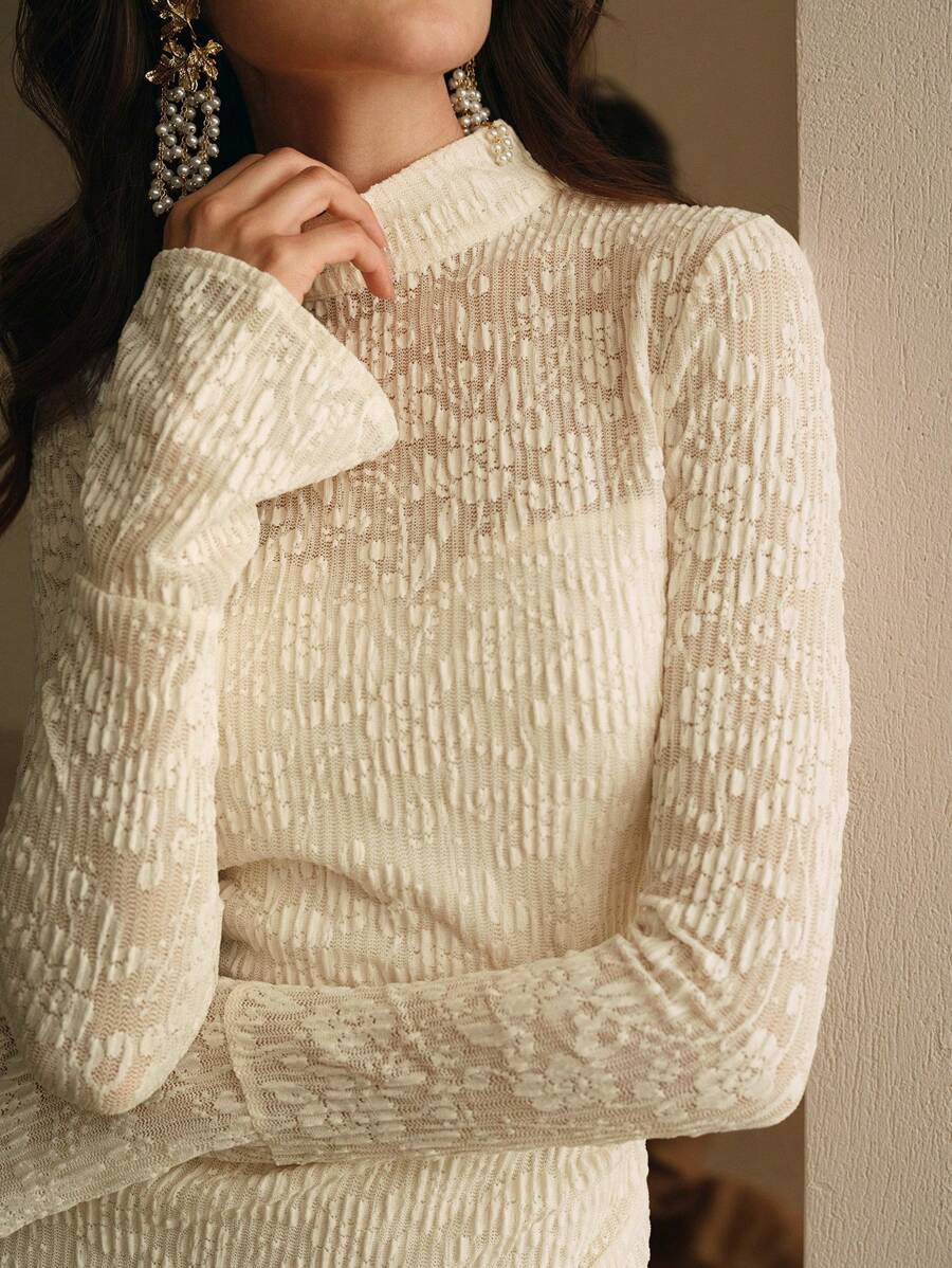 Turn heads and twirl effortlessly in this Elegant Apricot Waist-Cinched Long Maxi Dress—your perfect partner for romantic evenings. Its flattering waist cinch highlights your silhouette, while the flowing maxi length adds a touch of dreamy grace. Whether it’s a candlelit dinner or a sunset stroll, this dress brings a playful charm and delicate elegance to every moment. Feel confident, flirty, and ready to make memories that last.