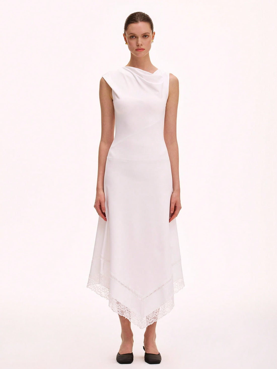 Step into the spotlight with this playful yet elegant white fishtail dress featuring a unique asymmetrical neckline and delicate lace insets. Perfect for chic occasions, its flattering silhouette and intricate details add a touch of whimsy while keeping you effortlessly stylish. Dance the night away in a dress that’s as fun as it is sophisticated!