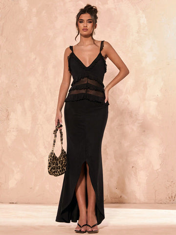 Stand out in style with our Elegant Backless Ruffle Trim Dress for Women. This chic and fashionable dress features a stunning backless design and playful ruffle trim. Perfect for any occasion, add a touch of elegance to your wardrobe with this solid color dress.