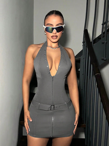 Expertly crafted, this elegant bodycon dress features a beaded halter neck and a zipper back for a chic and modern look. Perfect for any occasion, this dress will make you stand out with its sophisticated design and comfortable fit. Elevate your style with this must-have piece.