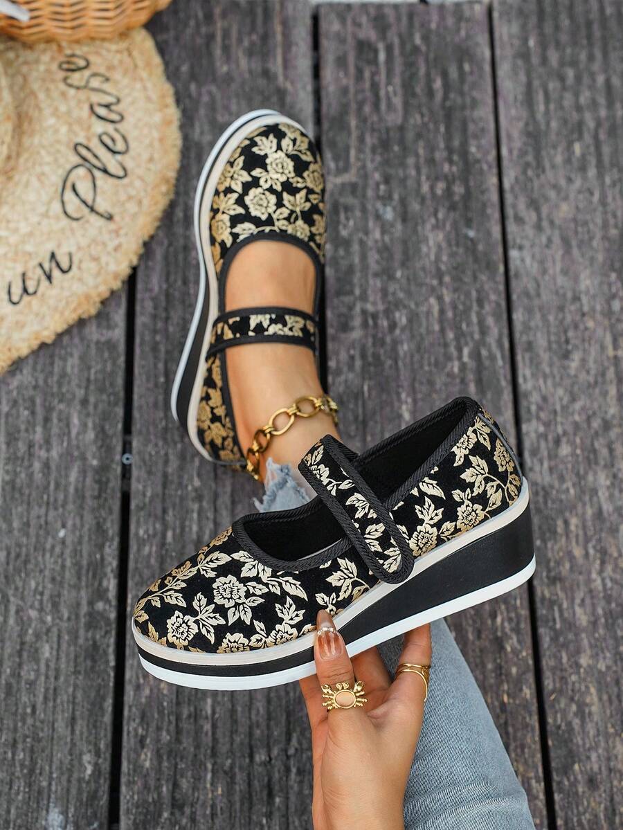 Step into sophistication with these stunning black high heels that effortlessly blend formal elegance with modern edge. Perfect for autumn occasions, these 2025 collection sneakers deliver the polish you need for work events, nights out, or elevated everyday wear. The sleek black silhouette pairs with virtually everything in your wardrobe, while the contemporary design keeps your look fresh and on-trend. Whether you're dressing up a casual outfit or completing a formal ensemble, these versatile heels are yo