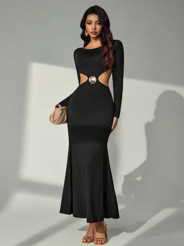 Elevate your seasonal wardrobe with this stunning Bluhae long dress, where sophistication meets a hint of flirtation. The pleated silhouette creates graceful movement, while strategic metal-adorned cutouts add an unexpected edge to the design. Perfect for spring gatherings or autumn evenings, this piece transitions effortlessly from casual outings to special occasions. The elegant draping flatters your figure, and the metallic accents catch the light beautifully. Whether you're dressing up for a night out o