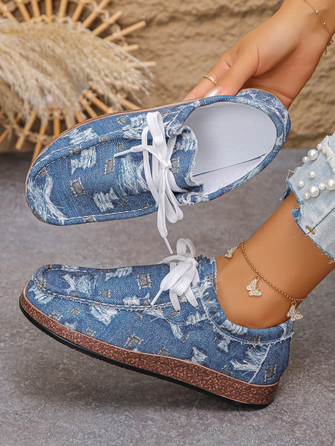 Step into effortless style with these Elegant Bohemian Women's Slip-On Flats. Designed for comfort and breathability, they keep your feet happy all day while adding a carefree, chic touch to any casual outfit. Perfect for those who love a blend of ease and boho flair!