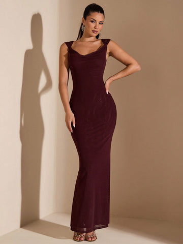 Get ready to turn heads with our Elegant Burgundy Backless Bodycon Dress! Perfect for dates and parties, this dress features a stunning ruffle hem and a playful backless design. Make a statement and feel confident in this stylish dress!