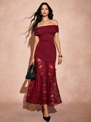 Get ready to turn heads in the Elegant Burgundy Off-the-Shoulder Dress for Women! This stunning dress is the perfect choice for any occasion, with its elegant burgundy color and flattering off-the-shoulder design. Make a statement and feel confident in this versatile and stylish dress.