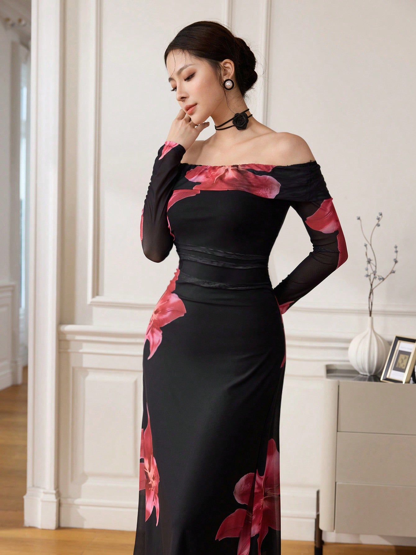 Get ready to turn heads with this Elegant European-American style evening dress. With its slim fit design and long sleeves, this dress will flatter your figure while keeping you warm on chilly nights. Perfect for any special occasion, this dress will make you feel confident and stylish.