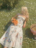 Exude Botanical Sophistication in Our Elegant Floral Print High Slit Halter Dress!

Experience the breathtaking fusion of vibrant floral heritage and sharp, modern artisanal tailoring. This stunning halter-neck maxi dress is meticulously designed for the woman who values a high-fashion, 