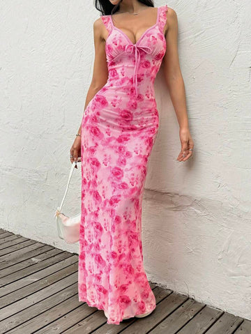 Get ready to turn heads in our Elegant Floral Print Long Dress! With its stunning design and lightweight material, this dress is perfect for all your summer events. Whether you're attending a wedding or a garden party, you'll feel elegant, comfortable, and stylish in this must-have dress. It's the perfect addition to your summer wardrobe!