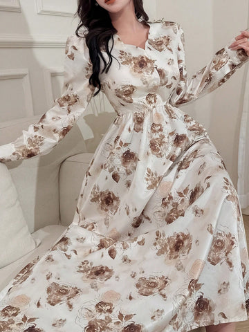 Stay stylish and warm with our Elegant Floral Print Long Dress! Perfect for autumn and winter wear, this dress features a stunning floral print that will make you stand out. With its long length, it's also great for keeping you cozy during the colder months. Upgrade your wardrobe with this must-have dress!