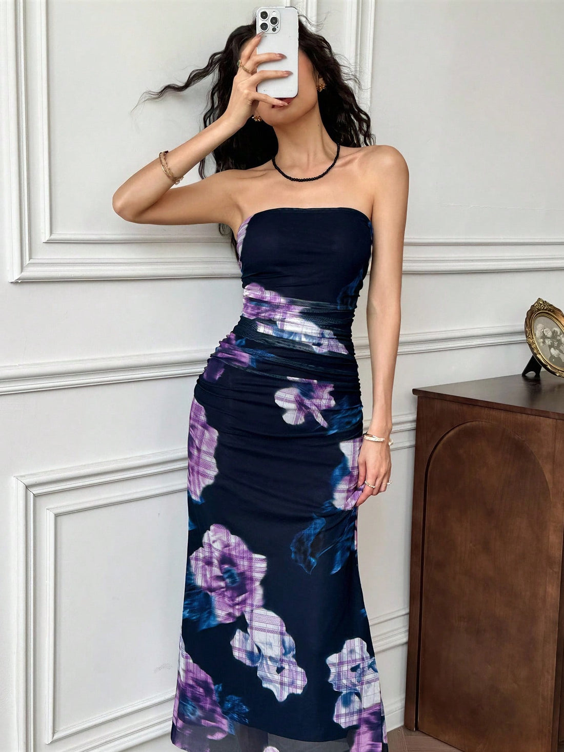 Turn heads effortlessly in this Elegant Floral Print Pleated Strapless Maxi Dress. Its vintage bandeau style pairs classic charm with modern flair, while the flowing pleated skirt adds a graceful touch. Perfect for formal occasions or garden parties, this dress brings a playful yet sophisticated vibe to your wardrobe. Embrace timeless elegance with a fresh, fun twist.