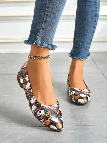 Upgrade your shoe game with our Elegant Floral Print Pointed Toe Loafers. Featuring a stylish floral design and a pointed toe, these loafers are the perfect combination of elegance and comfort. Step into style with confidence and turn heads wherever you go. 