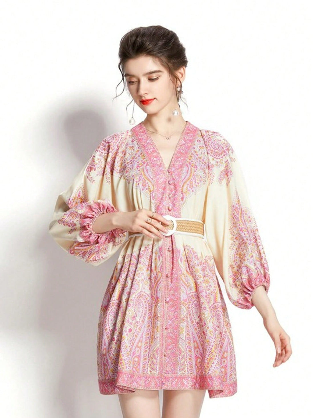 Step into charm with this Elegant Floral Print V-Neck Dress! Featuring playful lantern sleeves and a flattering A-line cut, it’s your go-to for any season. Whether you’re brunching or dancing the night away, this dress brings effortless style and comfort to every occasion.