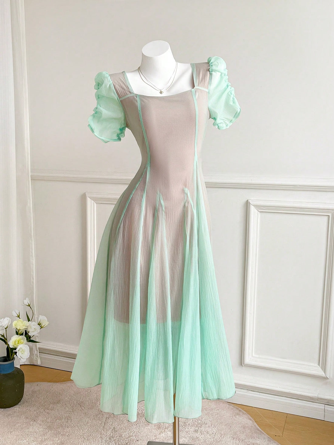 Step into summer soirées with this Elegant French-Style Mesh Patchwork Gown, designed to turn heads at every party and banquet. Its delicate mesh patchwork blends airy comfort with chic sophistication, making you feel like the belle of the ball. Lightweight and breathable, this gown lets you dance the night away in style while keeping cool. Embrace playful elegance and make every gathering unforgettable in this stunning summer essential.