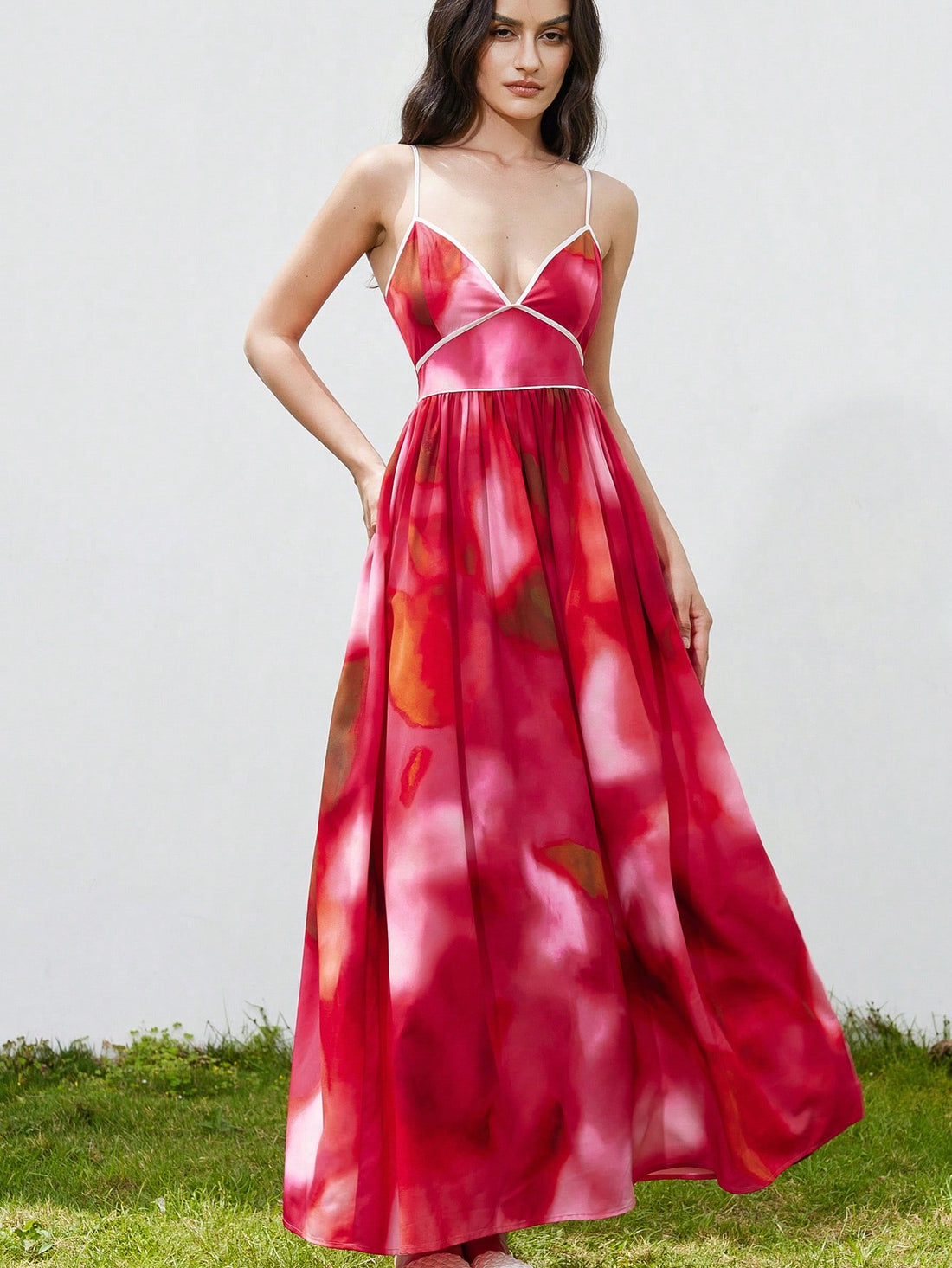 Step into effortless charm with this Elegant Gradient V-Neck Sleeveless Maxi Dress. The soft gradient hues and flattering belt bring a touch of romantic French flair, perfect for twirling into warm evenings or a stylish day out. Light, breezy, and oh-so-flirty, it’s the dress that says “Bonjour, beautiful!” without a word.