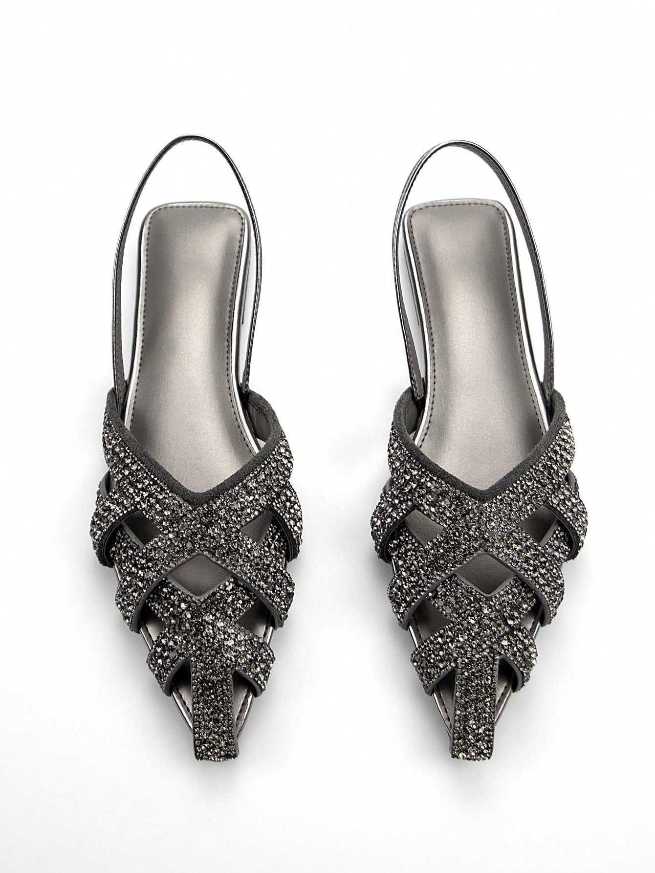 Step into style with our Grey Velvet Pointed-Toe Flats! These dazzling shoes feature eye-catching rhinestones that'll make your feet the life of the party. Comfy enough for everyday adventures yet fancy enough for special occasions – who says you can't have it all? The velvety texture adds a touch of luxury to your strut, while the pointed toe brings that perfect dash of sass. Your feet will thank you!
