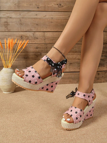 Get ready to say "I do" to style and comfort with our Elegant Handmade Floral Wedge Sandals. These waterproof peep toe platforms are perfect for summer weddings and feature intricate floral designs. Handmade for both fashion and function, these sandals will elevate any outfit.