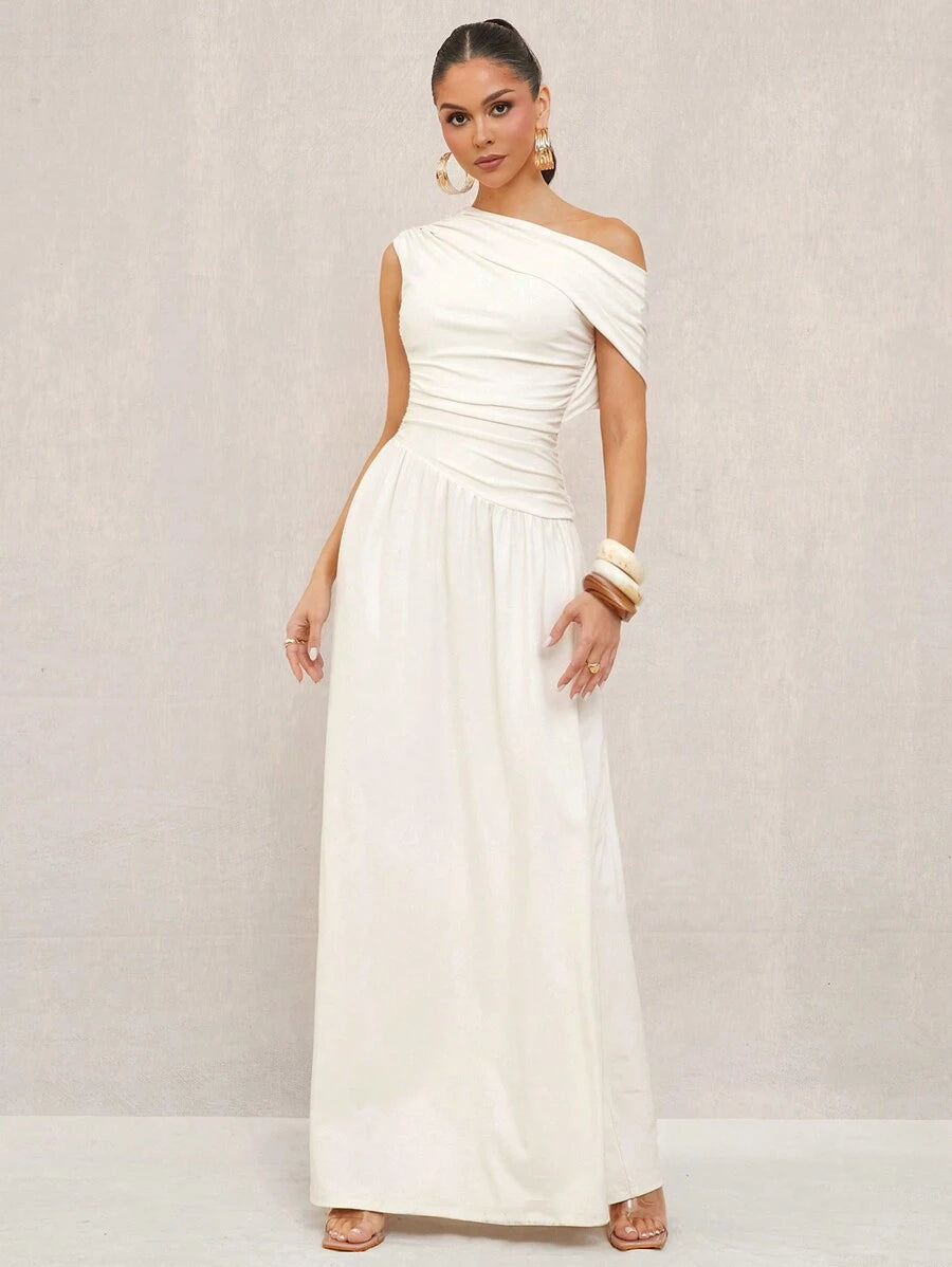 Turn heads and steal the spotlight with this Elegant High-End Women's Wedding Ceremony Dress. Designed to make every bride and guest feel effortlessly glamorous, its luxurious fabric and flattering silhouette promise comfort and style all day long. Whether you’re saying “I do” or celebrating love, this dress is your go-to for unforgettable moments with a touch of playful sophistication.