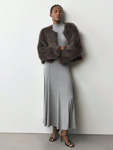 Step out in style with this Elegant High-Neck Sleeveless Long Dress, designed to make every occasion extra special. Whether you’re heading back to school, celebrating at a party, or joining in Halloween fun, this dress offers a perfect blend of sophistication and playful charm. Its sleek, sleeveless cut and graceful length keep you comfortable and confident, making it a versatile choice for all your festive adventures. Embrace the season with a dress that’s as lively and unique as you are!