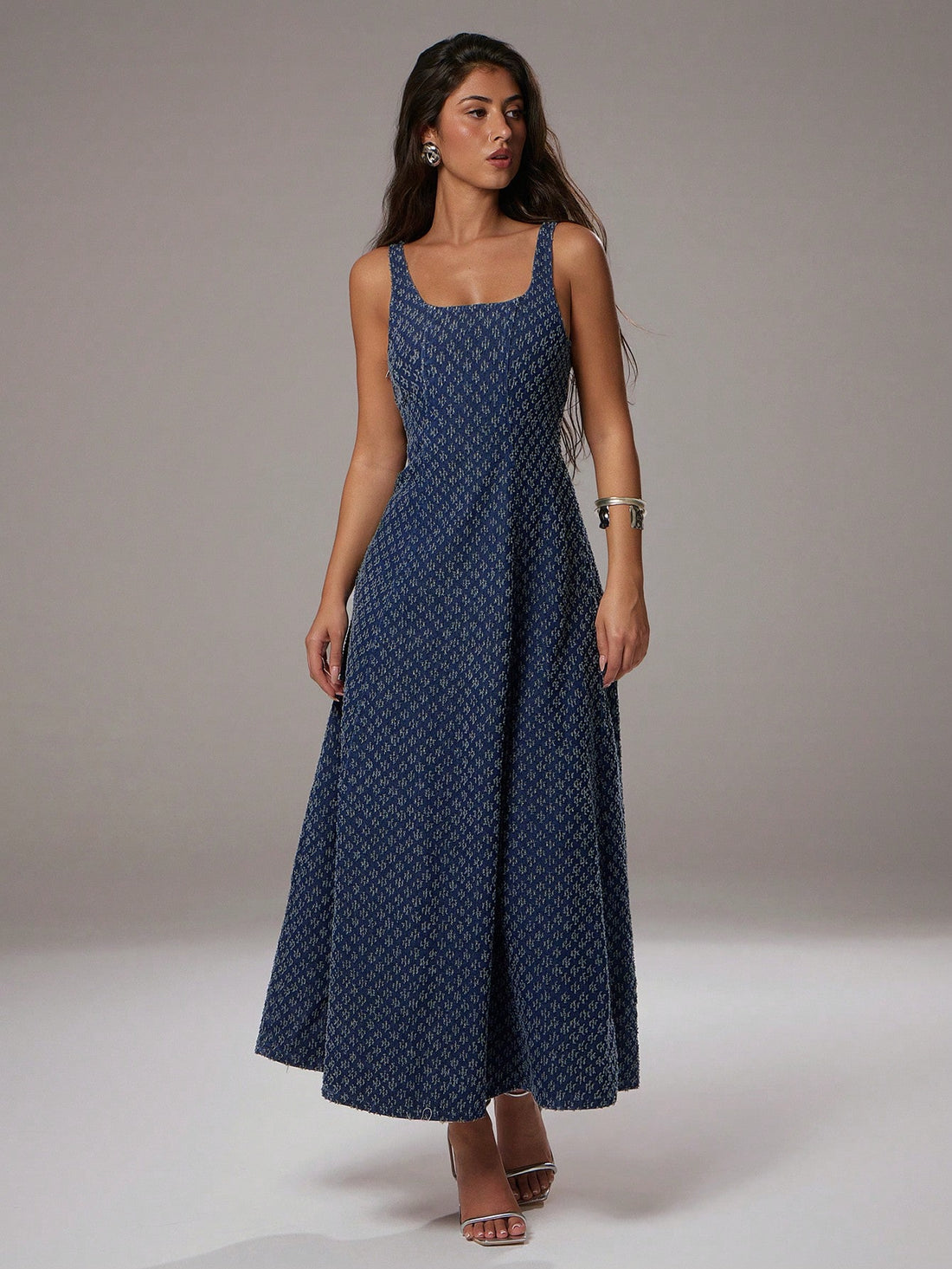Step out in style with this Elegant Jacquard Denim Dress, designed to add a playful charm to your graduation, tea parties, or picnics. Its unique jacquard pattern brings a touch of sophistication to classic denim, making every occasion feel special. Comfortable and chic, this dress lets you enjoy your day with confidence and flair.