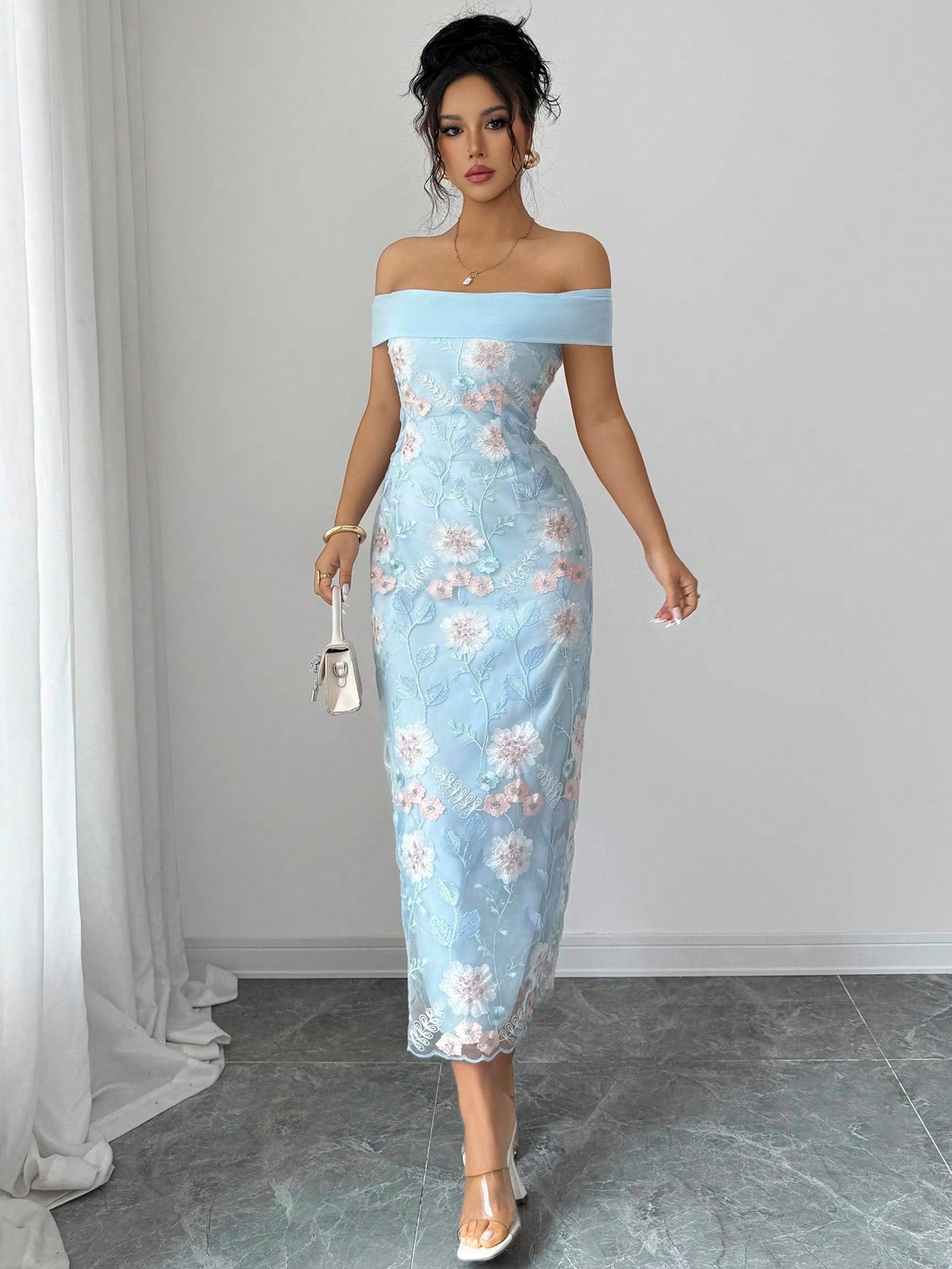 Step into summer with this playful off-shoulder floral A-line dress! Featuring charming tie straps, it offers a flirty, adjustable fit that’s perfect for sunny outings. The flowing silhouette keeps you cool and comfortable while turning heads with every step. Embrace effortless style and let your carefree spirit shine in this delightful dress made for warm days and good vibes.