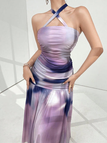 Spice up your summer party wardrobe with our Elegant Pleated Halter Backless Dress for Women! This stylish dress features a flattering halter neckline, pleated details, and a playful backless design. Perfect for any occasion, this dress will have you turning heads and feeling confident.