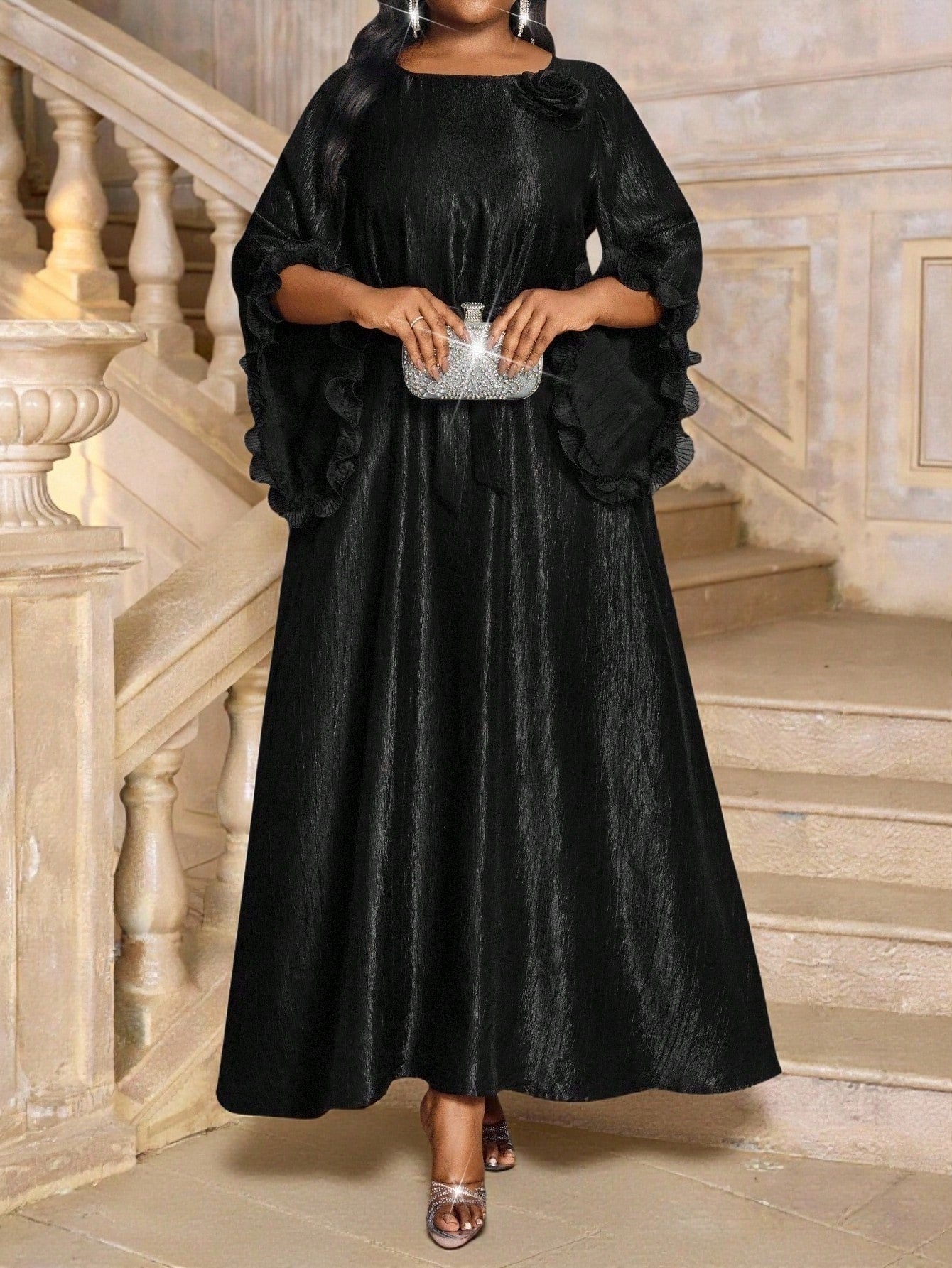 Step into the spotlight with this Elegant Plus Size Black Midi Dress, sparkling with eye-catching rhinestone details. Designed to flatter your curves while keeping you cozy, it’s the perfect choice for fall and winter events. Whether you’re dancing the night away or mingling at a chic gathering, this dress combines comfort and glamour effortlessly. Make every occasion a celebration of your style!